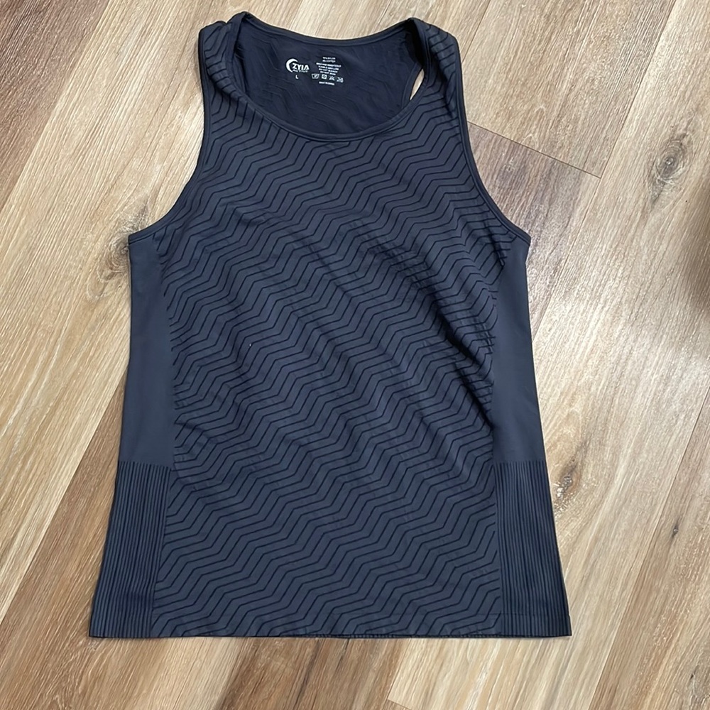 Zyia tank top